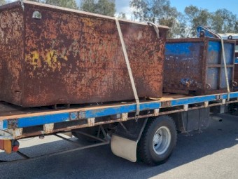 1991 Mitsubishi FK 415 Crane Truck