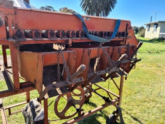 Port Implements potato grader