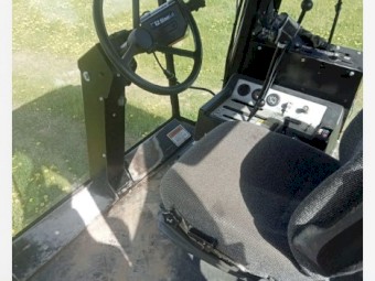 1997 Case 8825 20ft Windrower