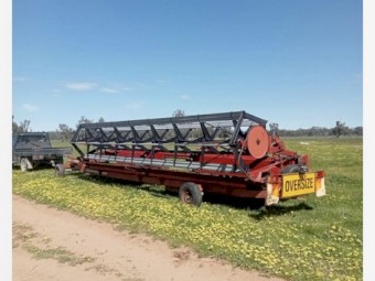 1997 Case 8825 20ft Windrower