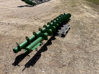 John Deere 640D Cross Auger Kit