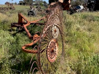 Five Wheel Linkage Hay Rake