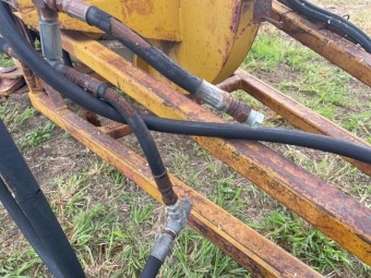 GYRAL 60FT AIR SEEDER WITH HEAVY DUTY TRAILING JANKE PRESS WHEELS