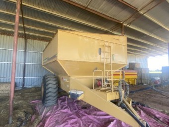 Grain Chaser single axle Chaser Bin