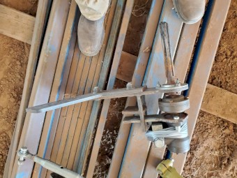 Harvestaire Cross Auger off a 45ft MacDon FD75 front