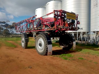 2011 Case Patriot 4420 Self  Propelled Sprayer 