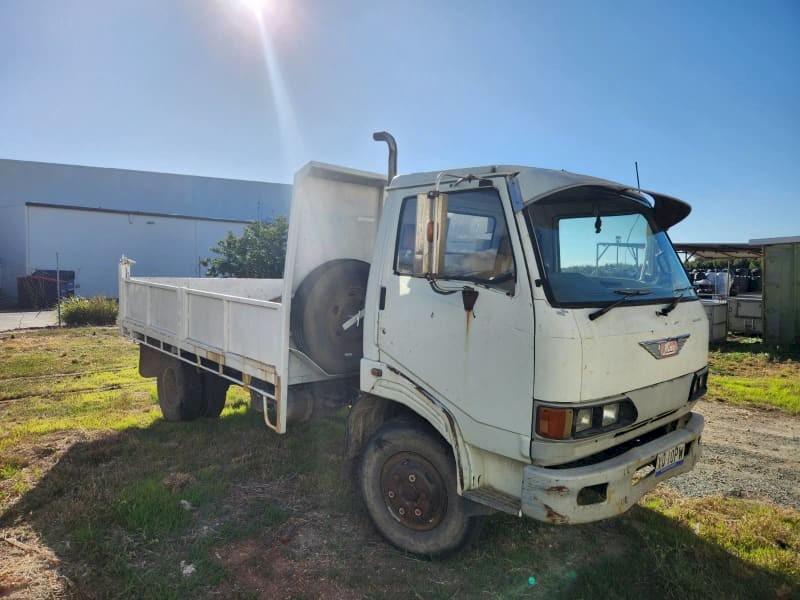 1993 FC Hino Tipper (5T)