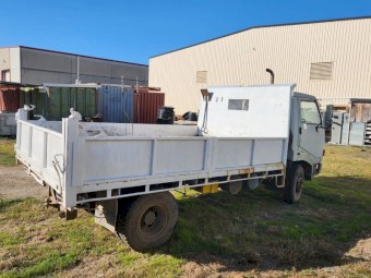 1993 FC Hino Tipper (5T)