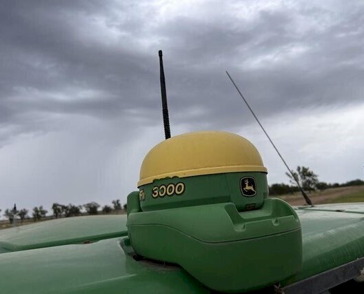 John Deere StarFire 3000 with RTK