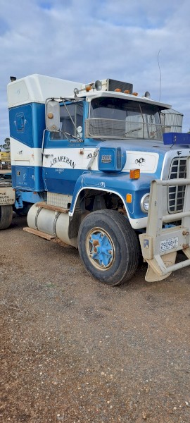 Ford Louisville LN 9000 