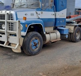 Ford Louisville LN 9000 