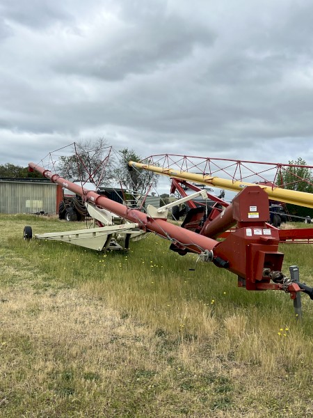 Farm King 1395 Swingaway Auger