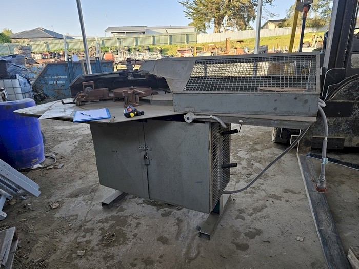 Flat and Round Bar Bender