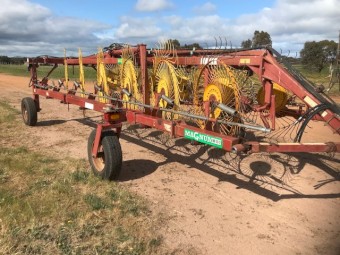 Sitrex Magnum 12 wheel V-Rake