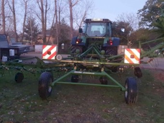 2007 KRONE KWT 8.82/8  8 ROTOR TEDDER