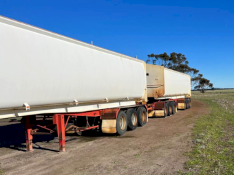 Mack Titian Prime Mover with Concept Tri Axle Tippers