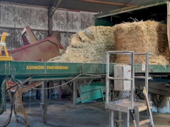 2016 Cliff and Bunting chaff mill