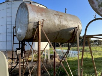 2200L diesel tanks 