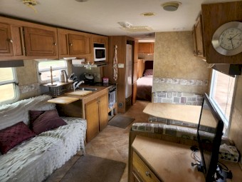 29ft Jayco Jayfeather Caravan