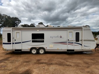 29ft Jayco Jayfeather Caravan