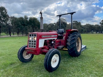 Case International 454 with Daken Slasher