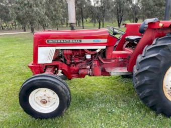 Case International 454 with Daken Slasher