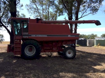 Case IH 1660 Header with 25ft 1010 Front