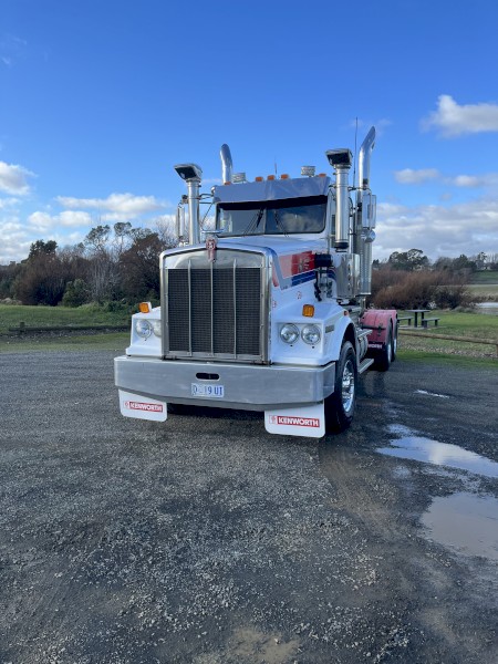 2004 Kenworth T650 Prime Mover