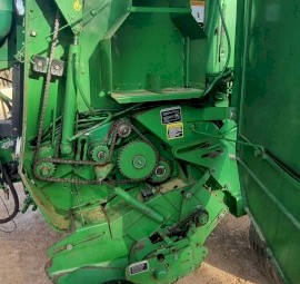 John Deere 467 Round Baler