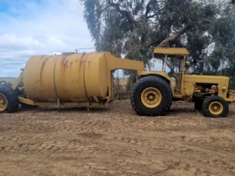 1990 Chamberlain water cart