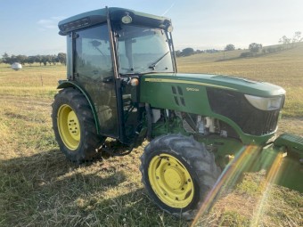 John Deere 5100Gf Tractor 