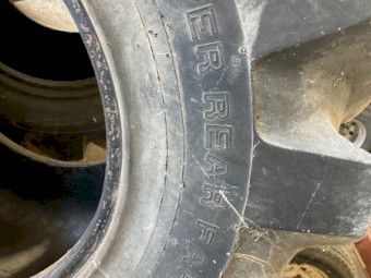 Used 30.5L x 32 Tractor Tyres