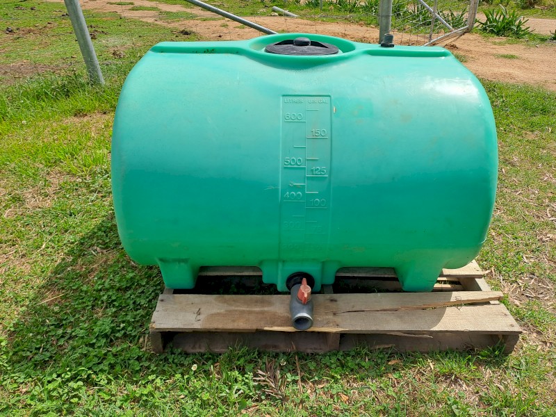 Water  or chemical 700 litre tank.