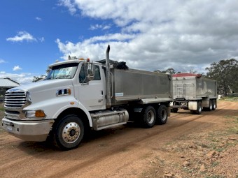 2009 Sterling HX9500 truck and dog