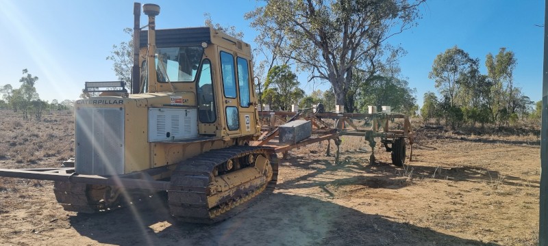 Cat D5D and Yeomans Plough