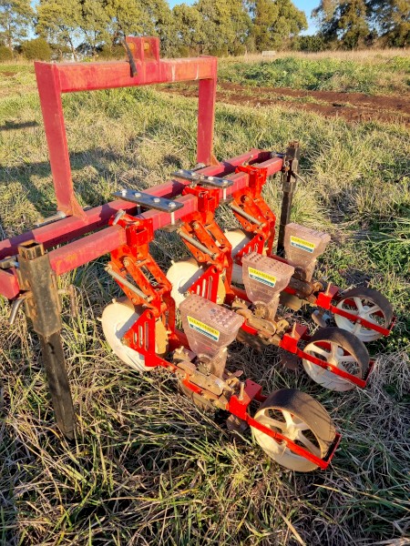 JANG Multi Row SEEDER with Seed Wheels