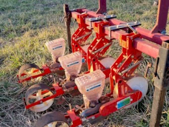 JANG Multi Row SEEDER with Seed Wheels