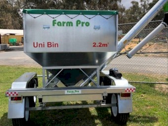 Uni Bin 2.2m3  Feed Cart
