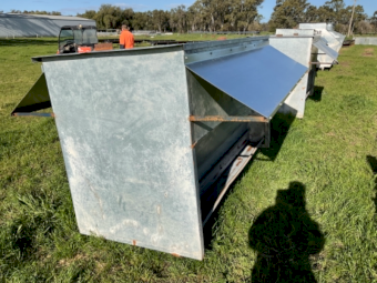 Farmor Cattle Feeder