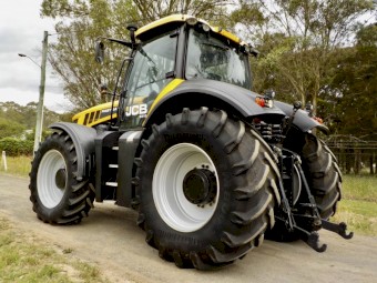 2014 JCB FASTRAC 310 4X4 8310hp TRACTOR