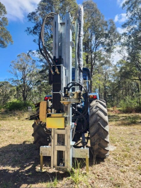 New El-Gra Series 89 75 Cell High Lift  Hydraulic Percussion Post Driver