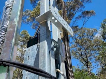 New El-Gra Series 89 75 Cell Hydraulic Percussion Post Driver