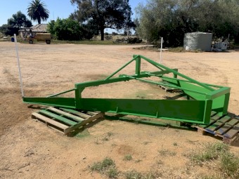 Checkbanker / crowder