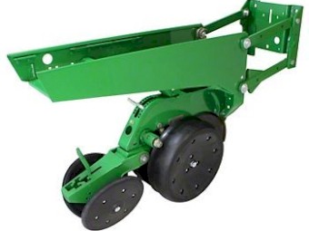 WANTED 2-4 John Deere MaxEmerge Row Crop Units