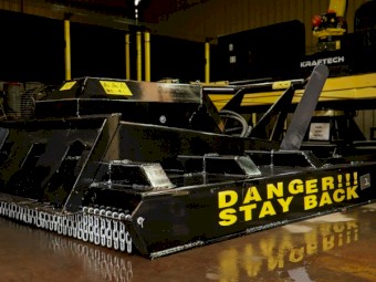 4 Blade Slasher Elgra helping you slash through your tasks effortlessly.