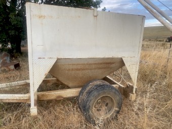 Grain Trail Feedout Cart