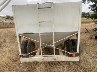 Grain Trail Feedout Cart