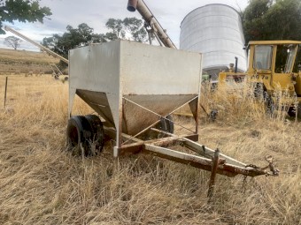 Grain Trail Feedout Cart