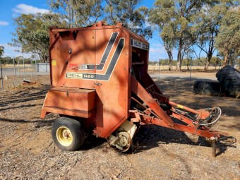 Gehl 1460 round baler