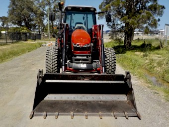 2016 MASSEY FERGUSON DYNA 4 4x4 91hp Tractor fitted with FEL & 4in1 Bucket
